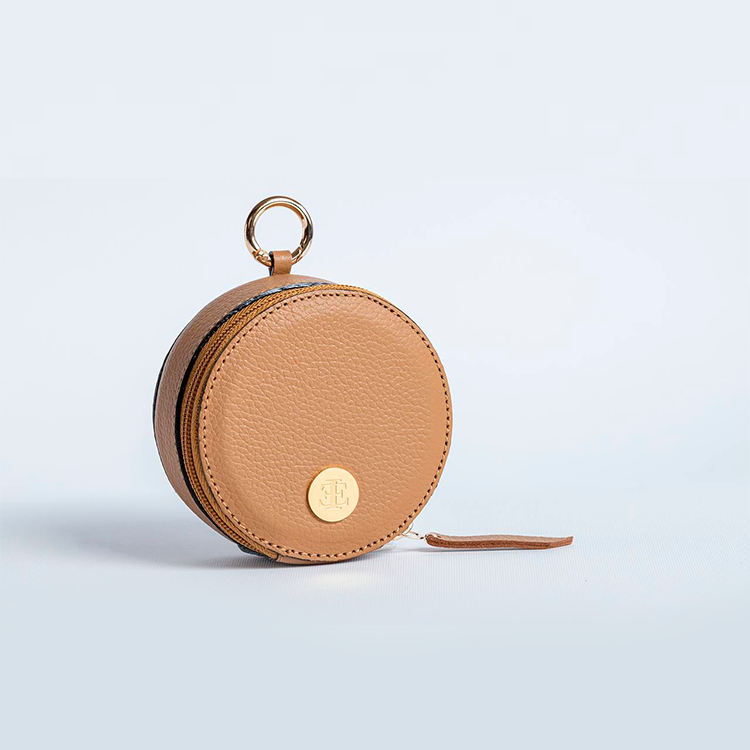 Bag Charm - Camel Small Leather Goods- Eva Innocenti - Leather Luxury Bags. Handmade in El Salvador.