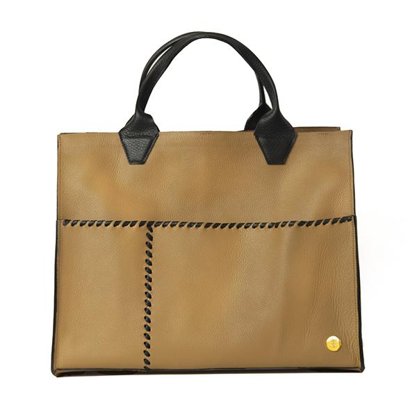 Sienna Travel – Camel Black Handle Tote- Eva Innocenti - Leather Luxury Bags. Handmade in El Salvador.