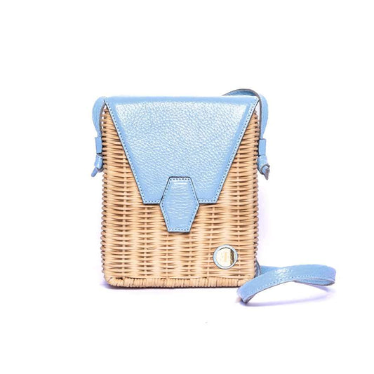 PAU - Light Blue Basket Bag- Eva Innocenti - Leather Luxury Bags. Handmade in El Salvador.